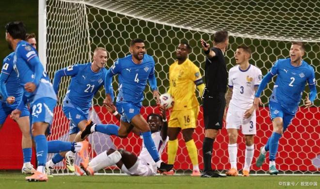 博鱼官网-法国球员乐福神勇表现，帮助马赛队夺得胜利  第2张