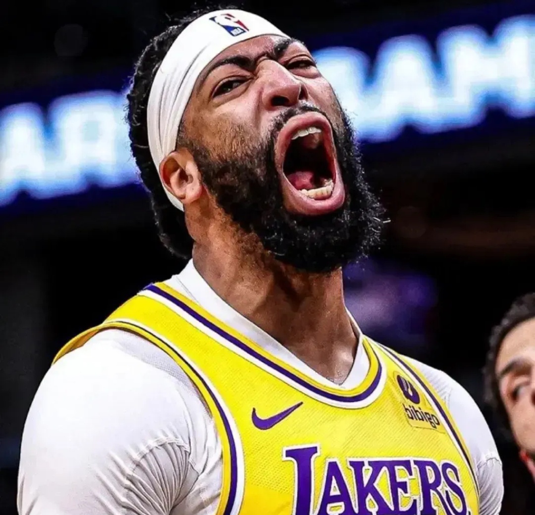 博鱼体育入口-篮球巨星突然宣布退役，球迷措手不及(篮球巨星突然宣布退役,球迷措手不及了)  第2张